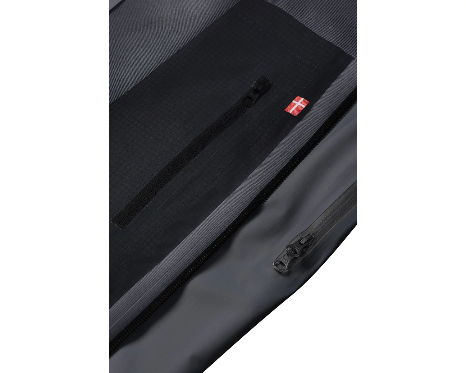 Ingvar - Black - Image 10